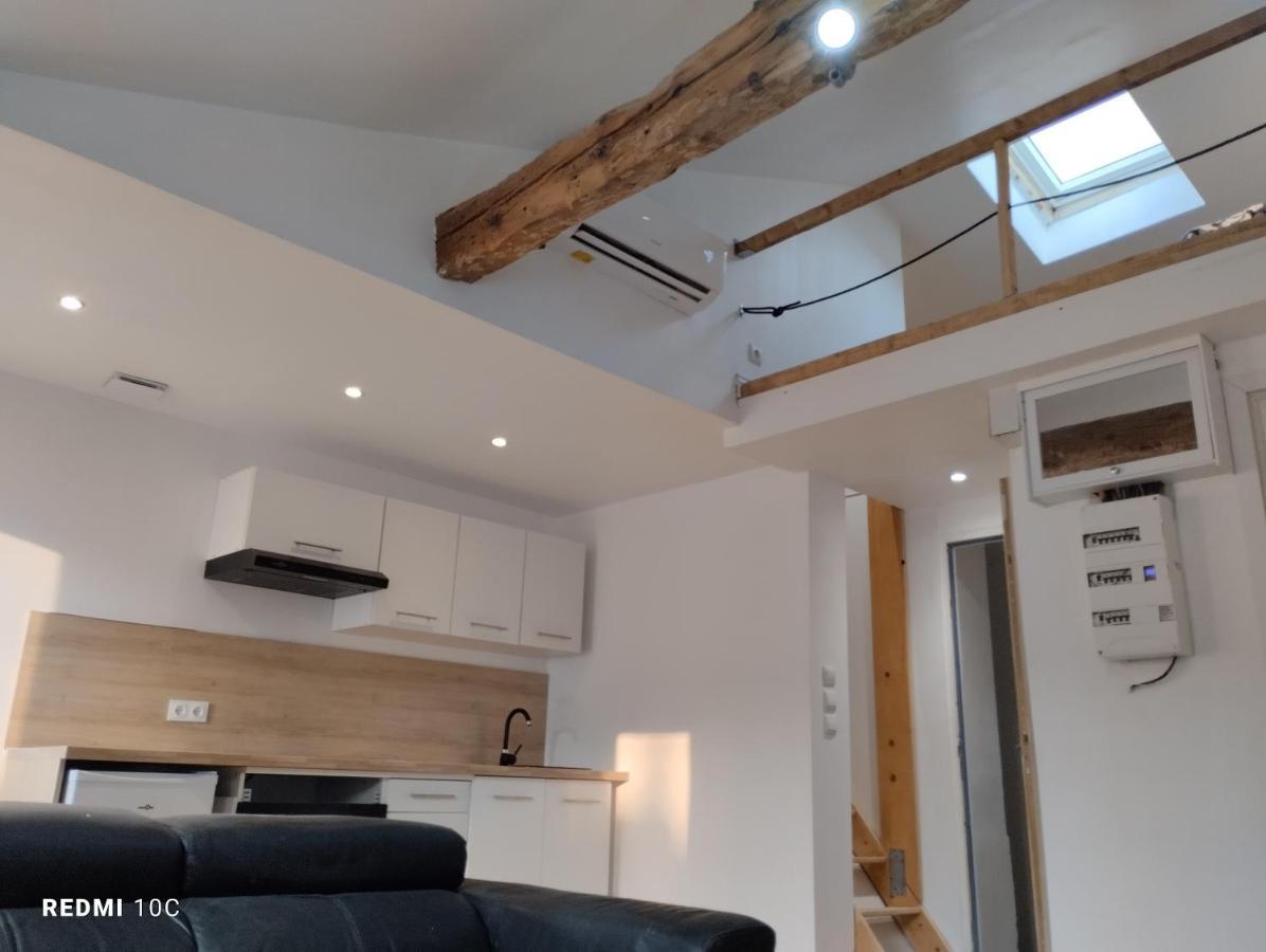 Apartament La Chrysalide La Crau Zewnętrze zdjęcie