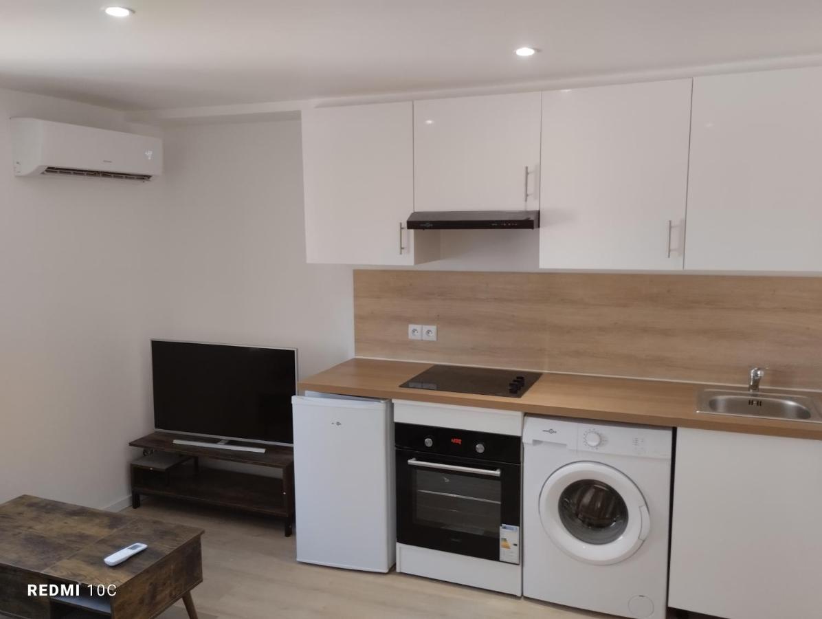 Apartament La Chrysalide La Crau Zewnętrze zdjęcie