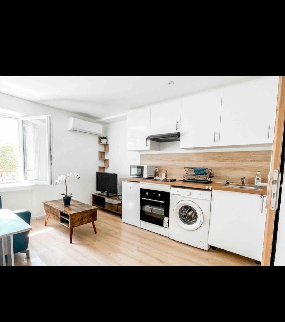 Apartament La Chrysalide La Crau Pokój zdjęcie